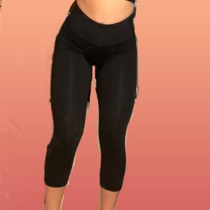 Old Navy Active Cropped Leggings